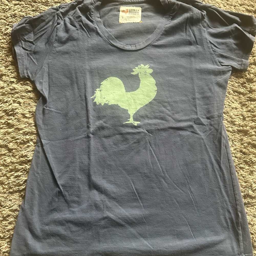 Women’s Navy T-shirt with a Rooster